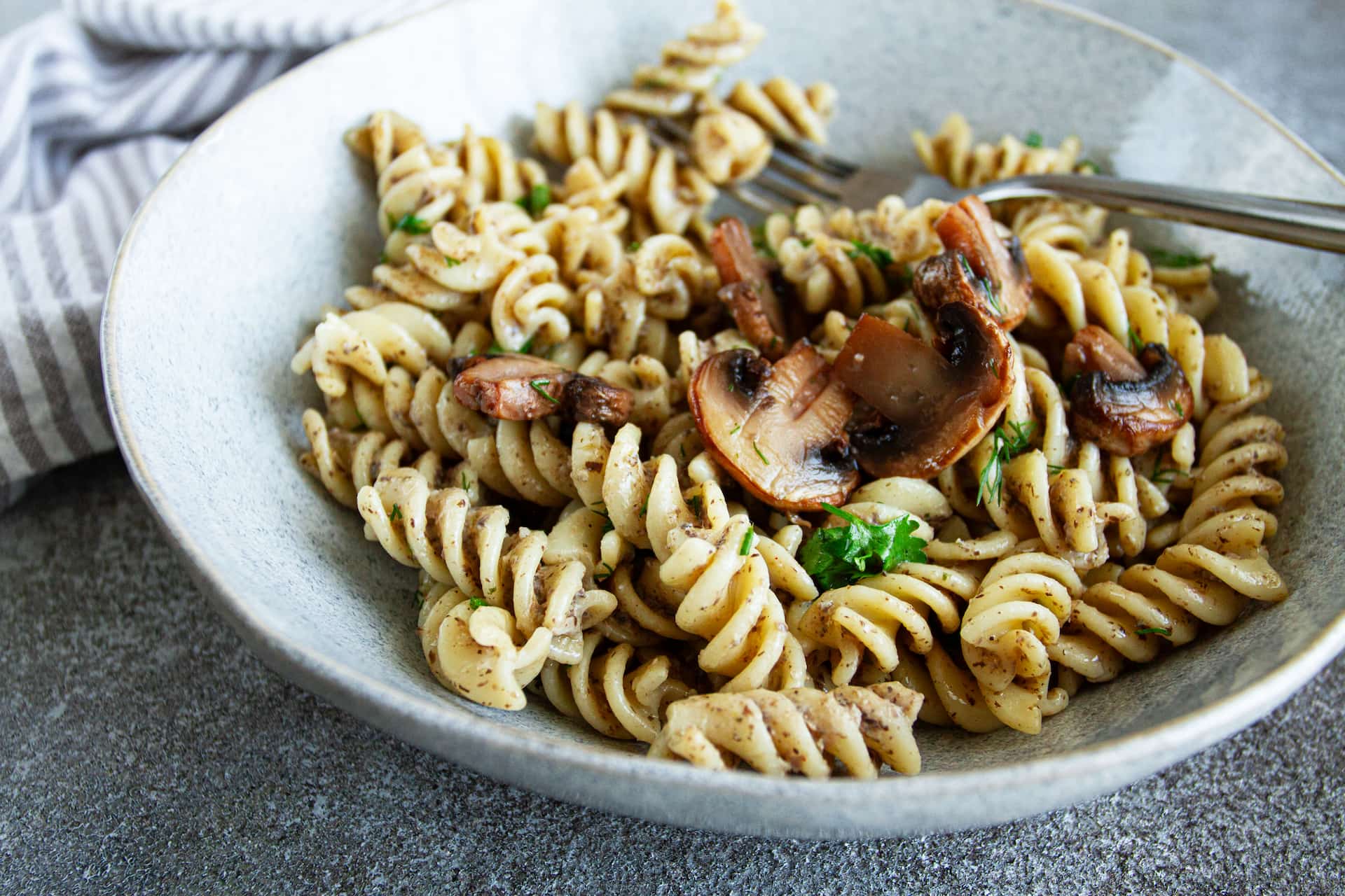 Lupinen Pasta mit gebratenen Pilzen